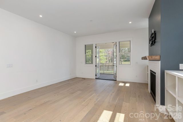 40 Hidden Pond Lane, Brevard, NC 28712