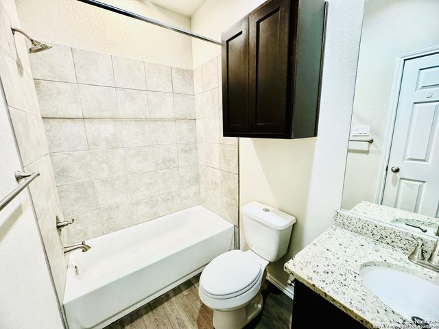 3434 Scott Cir, Seguin, TX 78155