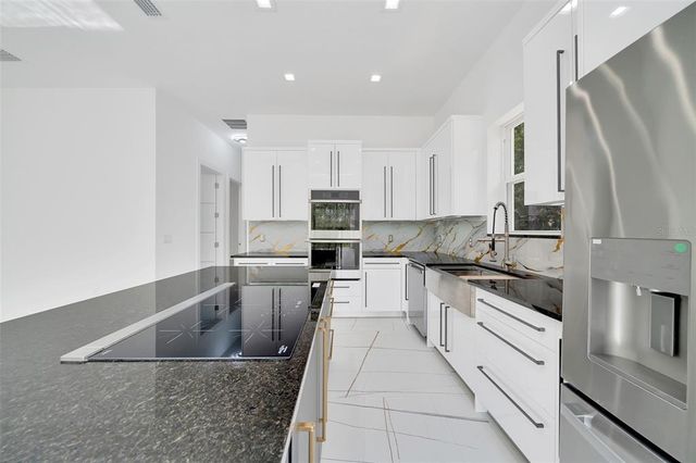 6877 SW 131ST CIRCLE, Ocala, FL 34481
