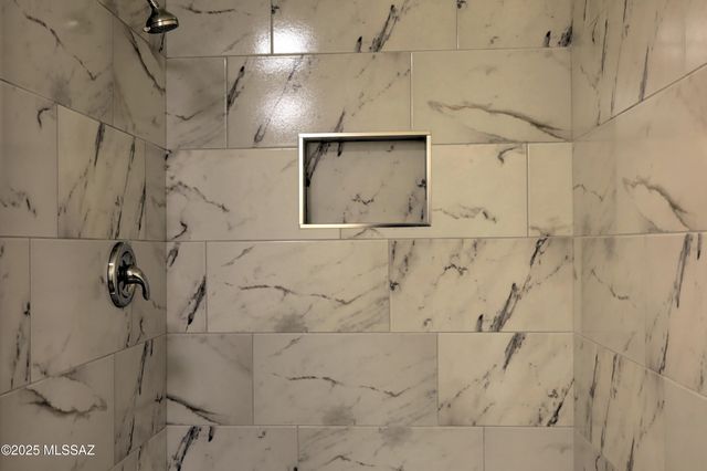 5346 S Lemon Tree Drive, Tucson, AZ 85757