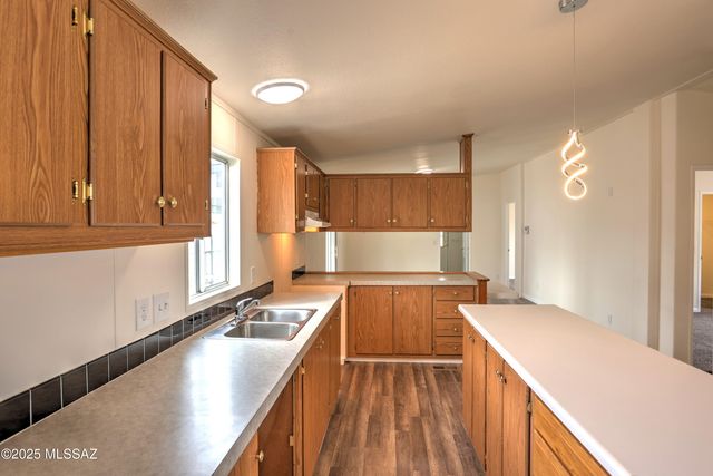 5346 S Lemon Tree Drive, Tucson, AZ 85757