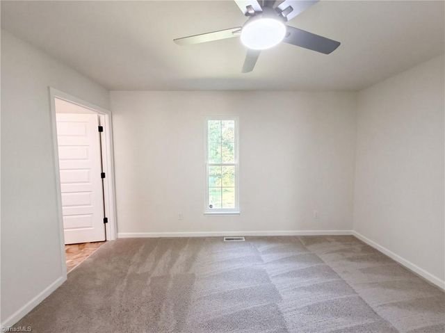 4982 Follansbee Road, Winston-salem, NC 27127
