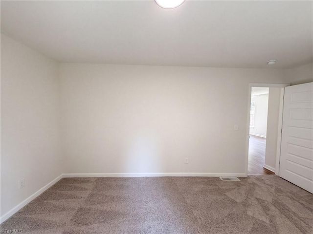 4982 Follansbee Road, Winston-salem, NC 27127