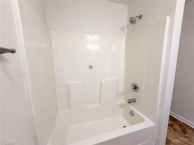 4982 Follansbee Road, Winston-salem, NC 27127