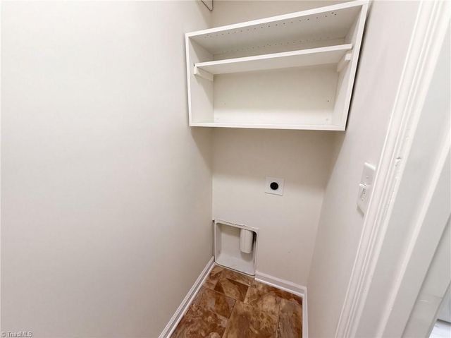 4982 Follansbee Road, Winston-salem, NC 27127