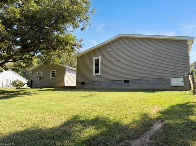 4982 Follansbee Road, Winston-salem, NC 27127