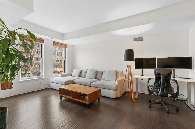 660 N 2nd Street 303, Minneapolis, MN 55401