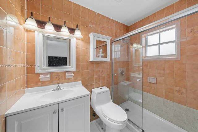 1761 SW 14th St, Miami, FL 33145