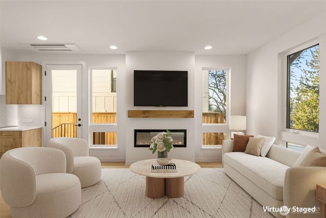 105 19th Avenue, Kirkland, WA 98033