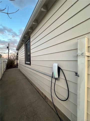 4574 Wyandot Street, Denver, CO 80211