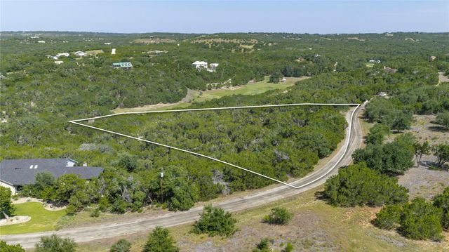 104 Stonegate LN, Dripping Springs, TX 78620