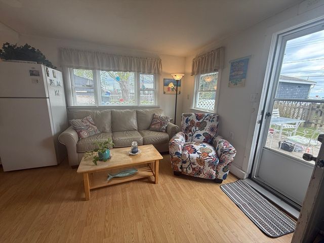 36 Wankinquoah Ave, Wareham, MA 02571