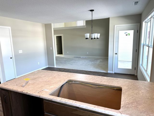 6327 Hunter Wood Drive, Fort Wayne, IN 46835