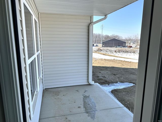 6327 Hunter Wood Drive, Fort Wayne, IN 46835