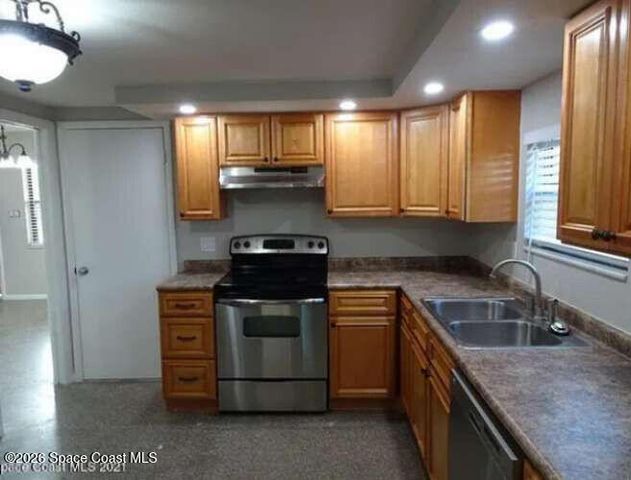 715 Clarke Avenue, Melbourne, FL 32935