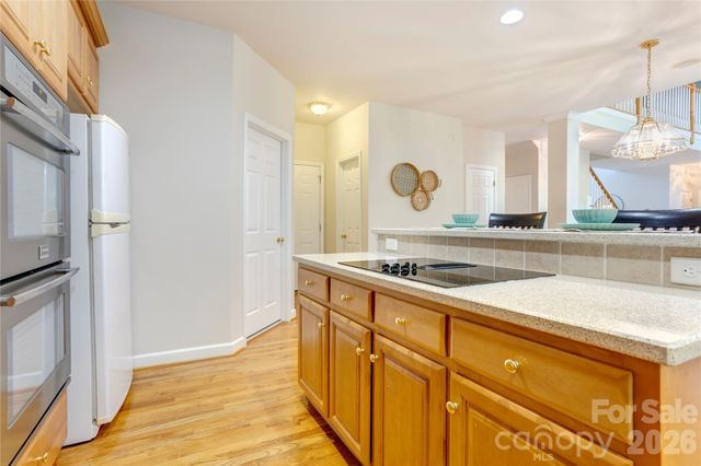 6015 Graburns Ford Drive, Charlotte, NC 28269