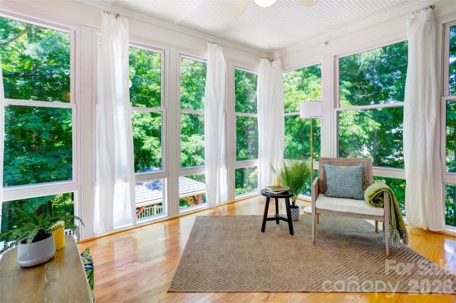 6015 Graburns Ford Drive, Charlotte, NC 28269