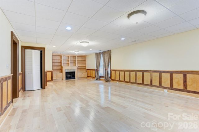 6015 Graburns Ford Drive, Charlotte, NC 28269