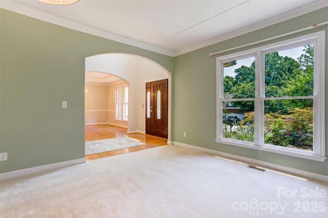 6015 Graburns Ford Drive, Charlotte, NC 28269