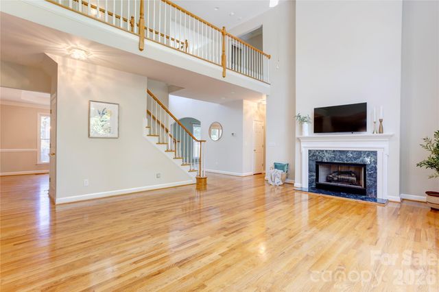 6015 Graburns Ford Drive, Charlotte, NC 28269