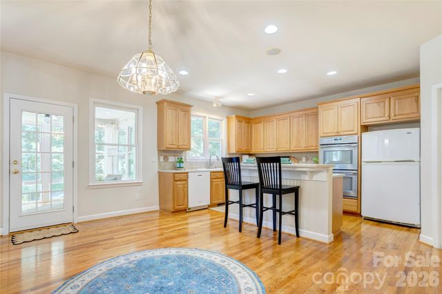 6015 Graburns Ford Drive, Charlotte, NC 28269