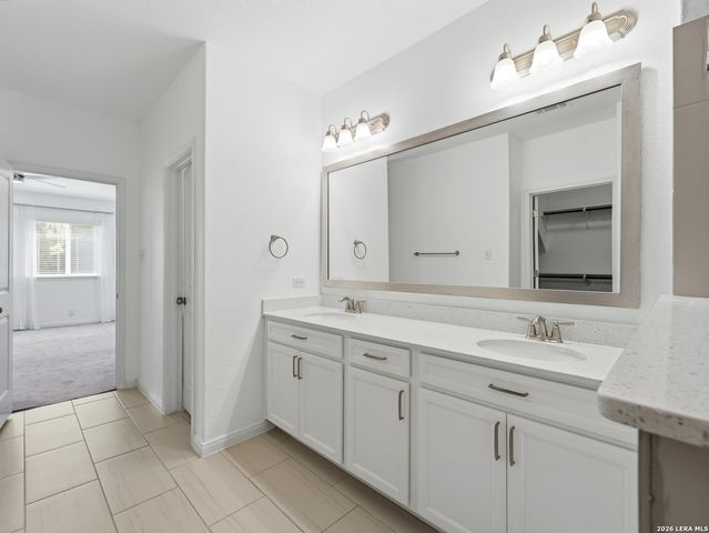 619 HIDDEN VIEW ST, New Braunfels, TX 78130