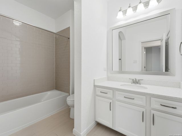619 HIDDEN VIEW ST, New Braunfels, TX 78130