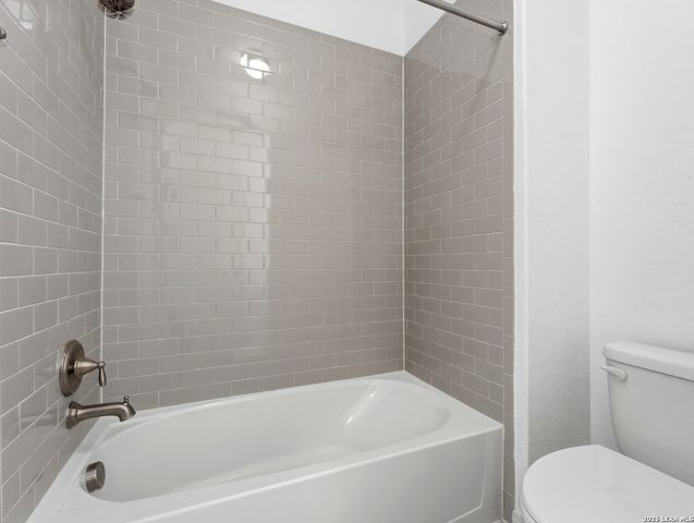 619 HIDDEN VIEW ST, New Braunfels, TX 78130