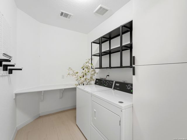 619 HIDDEN VIEW ST, New Braunfels, TX 78130