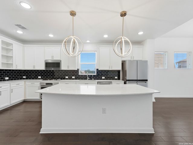 619 HIDDEN VIEW ST, New Braunfels, TX 78130