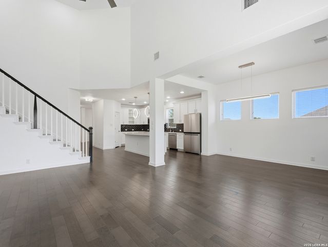 619 HIDDEN VIEW ST, New Braunfels, TX 78130