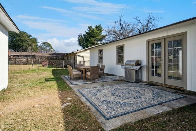 1809 Dunning Street, Irving, TX 75061