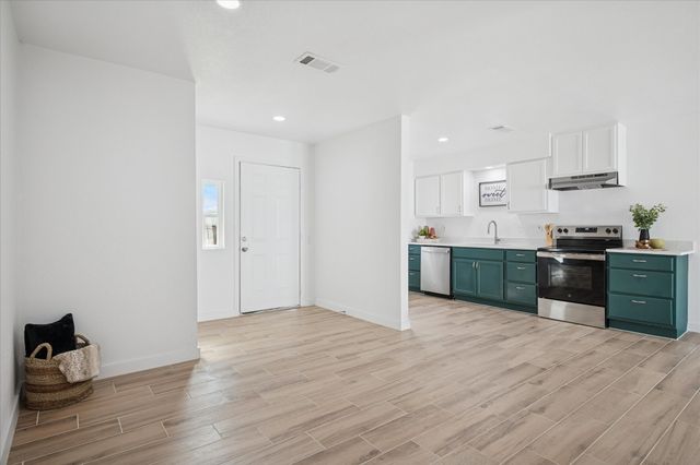 1809 Dunning Street, Irving, TX 75061