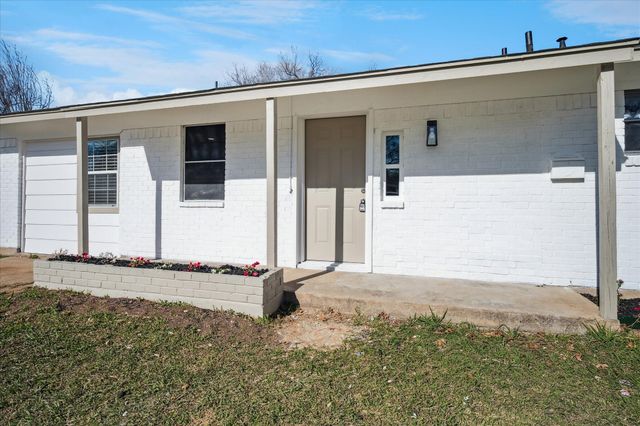 1809 Dunning Street, Irving, TX 75061