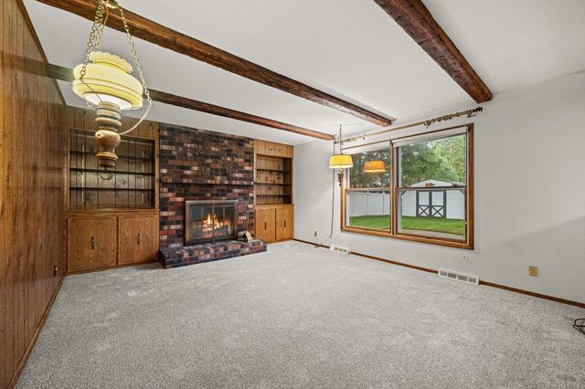 W164N10543 Timberline COURT, Germantown, WI 53022