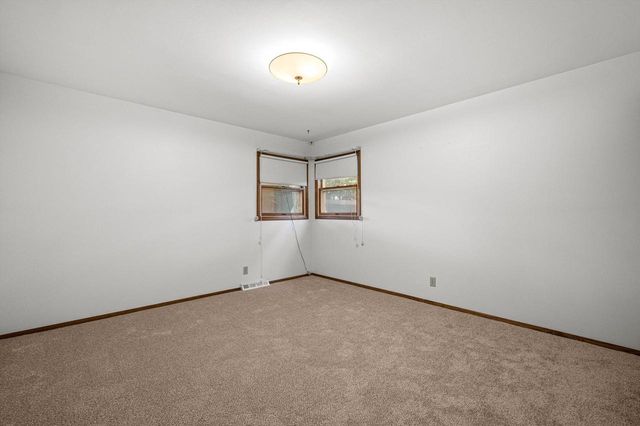 W164N10543 Timberline COURT, Germantown, WI 53022