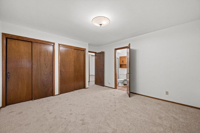 W164N10543 Timberline COURT, Germantown, WI 53022