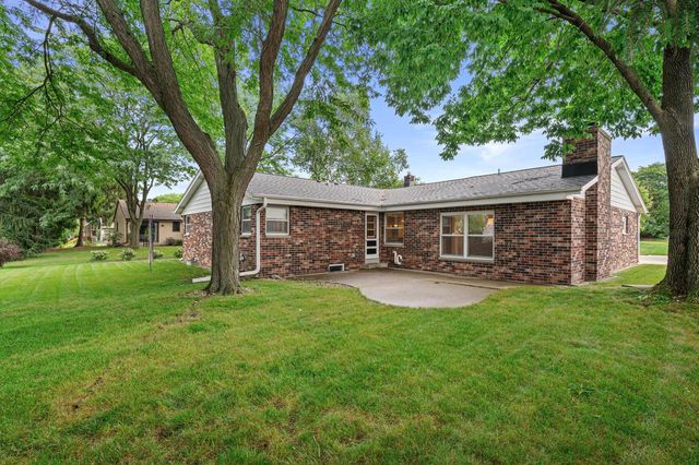 W164N10543 Timberline COURT, Germantown, WI 53022