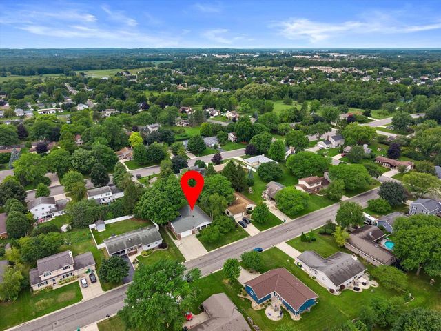 W164N10543 Timberline COURT, Germantown, WI 53022