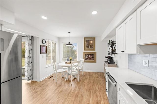 10710 W 115th Street, Overland Park, KS 66210