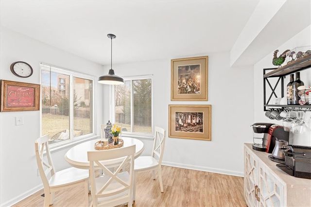 10710 W 115th Street, Overland Park, KS 66210