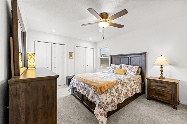 10710 W 115th Street, Overland Park, KS 66210