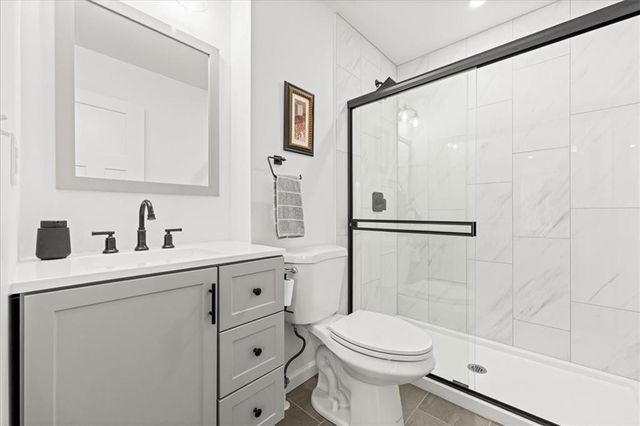 10710 W 115th Street, Overland Park, KS 66210