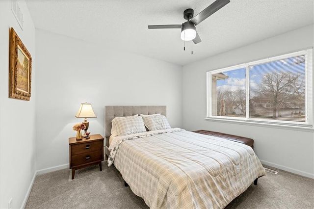 10710 W 115th Street, Overland Park, KS 66210