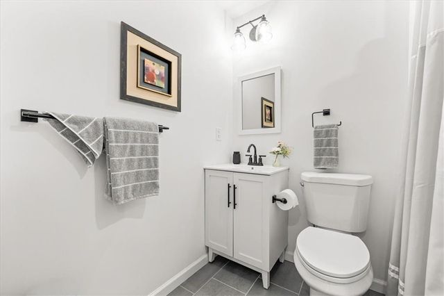 10710 W 115th Street, Overland Park, KS 66210