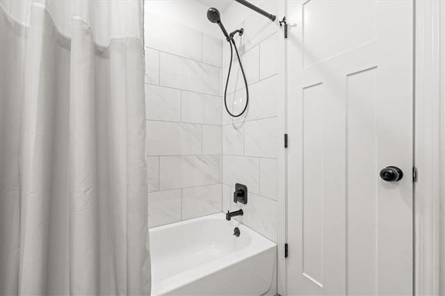 10710 W 115th Street, Overland Park, KS 66210