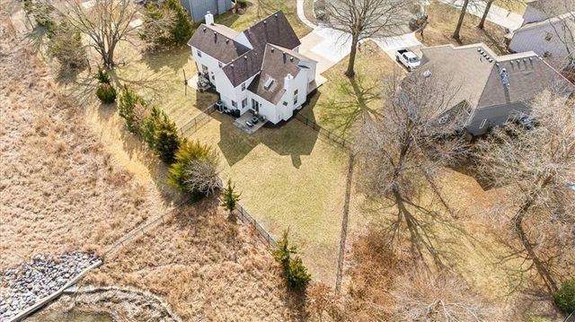 10710 W 115th Street, Overland Park, KS 66210