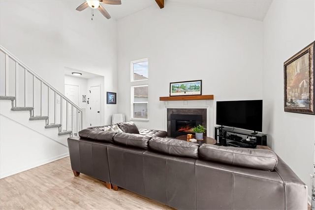 10710 W 115th Street, Overland Park, KS 66210