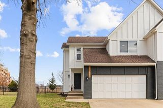 10710 W 115th Street, Overland Park, KS 66210