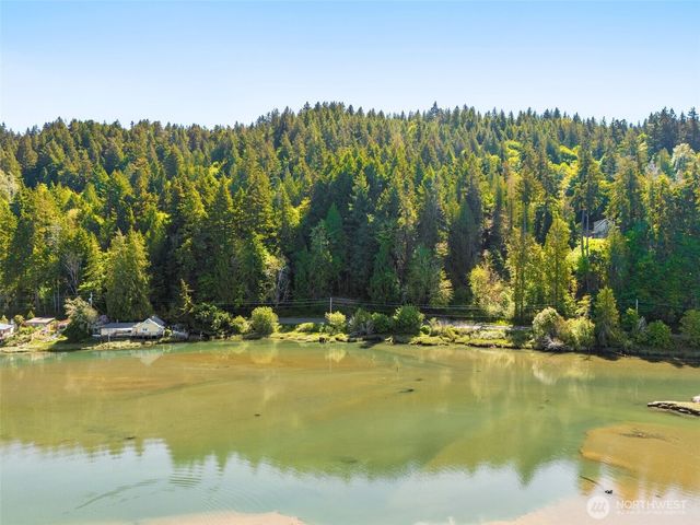 3692 E State Route 106, Union, WA 98592